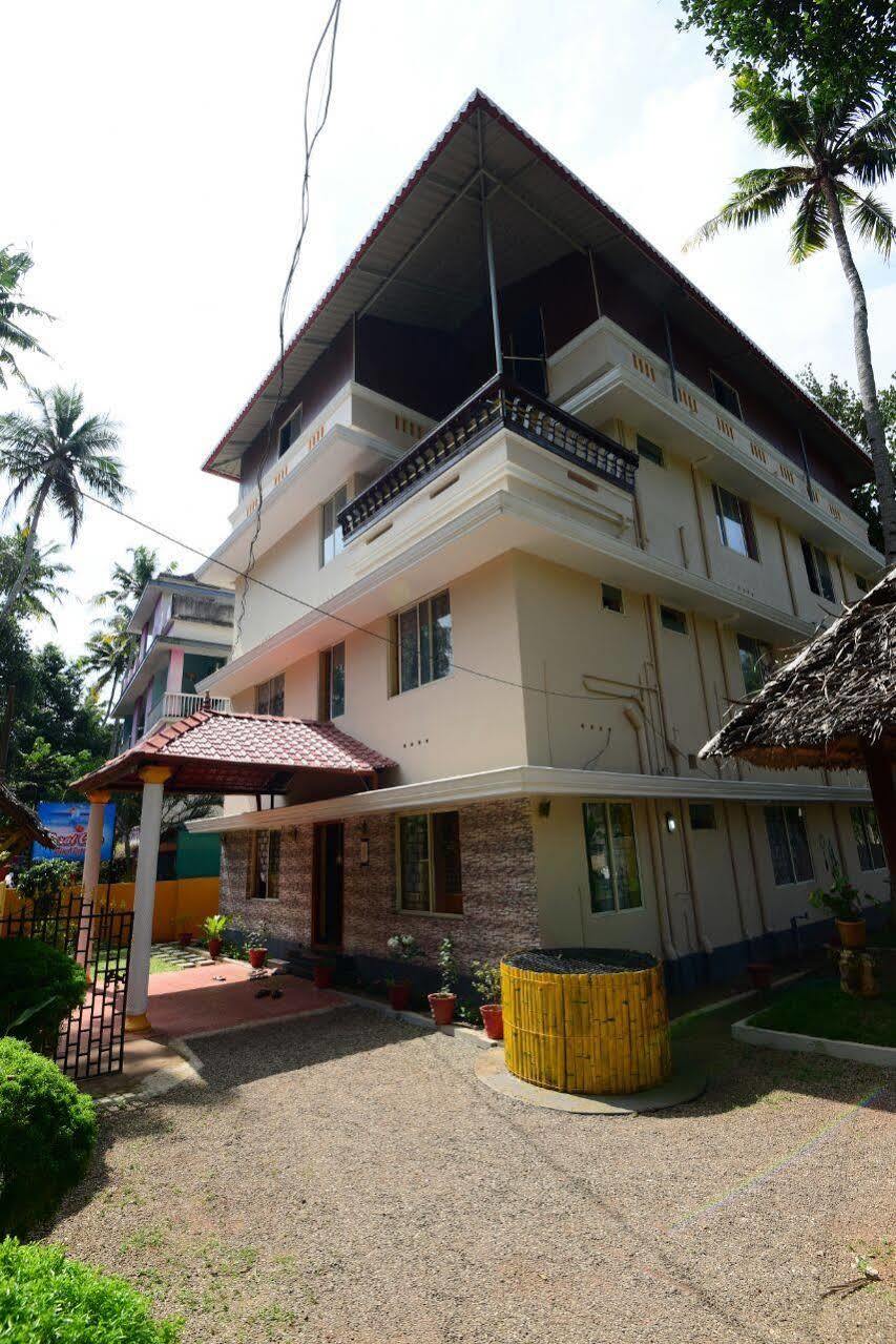 Coral Cove Beach Resort Varkala Kültér fotó